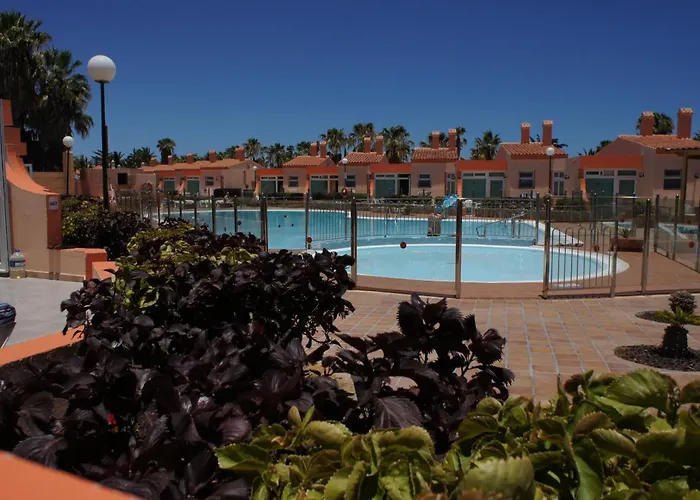 Castillo Playa Holiday park 2*