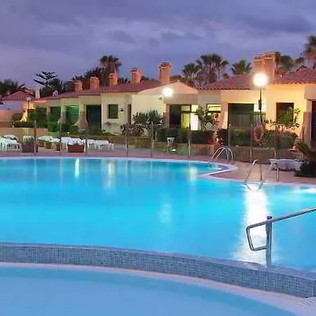 Castillo Playa 2* 칼레타데푸스테