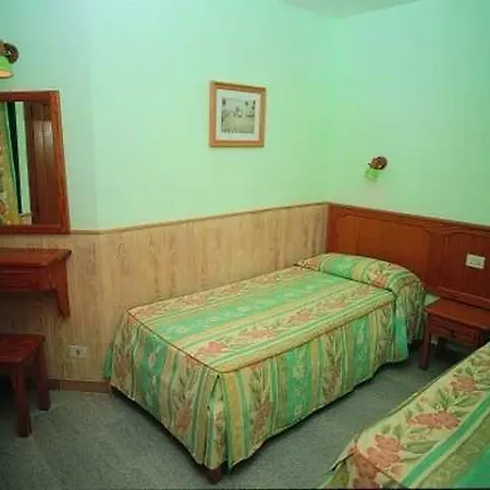 Castillo Playa פארק נופש קלטה דה פוסטה